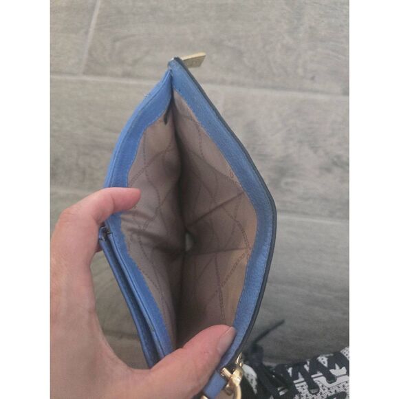 Michael Kors Blue Adele Leather Smartphone Wallet Wristlet - Picture 13 of 14